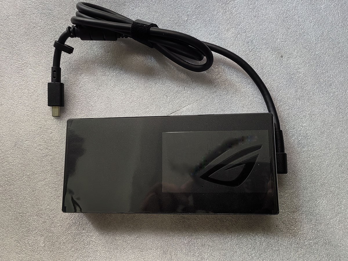 NEW 20V 19A Rectangle Conn 380 - Pc Gaming Asus Rog ulasan dan harga